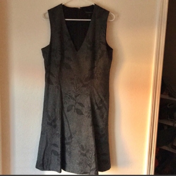 Banana Republic Fit and Flare Flower Print Dress - Picture 7 of 7